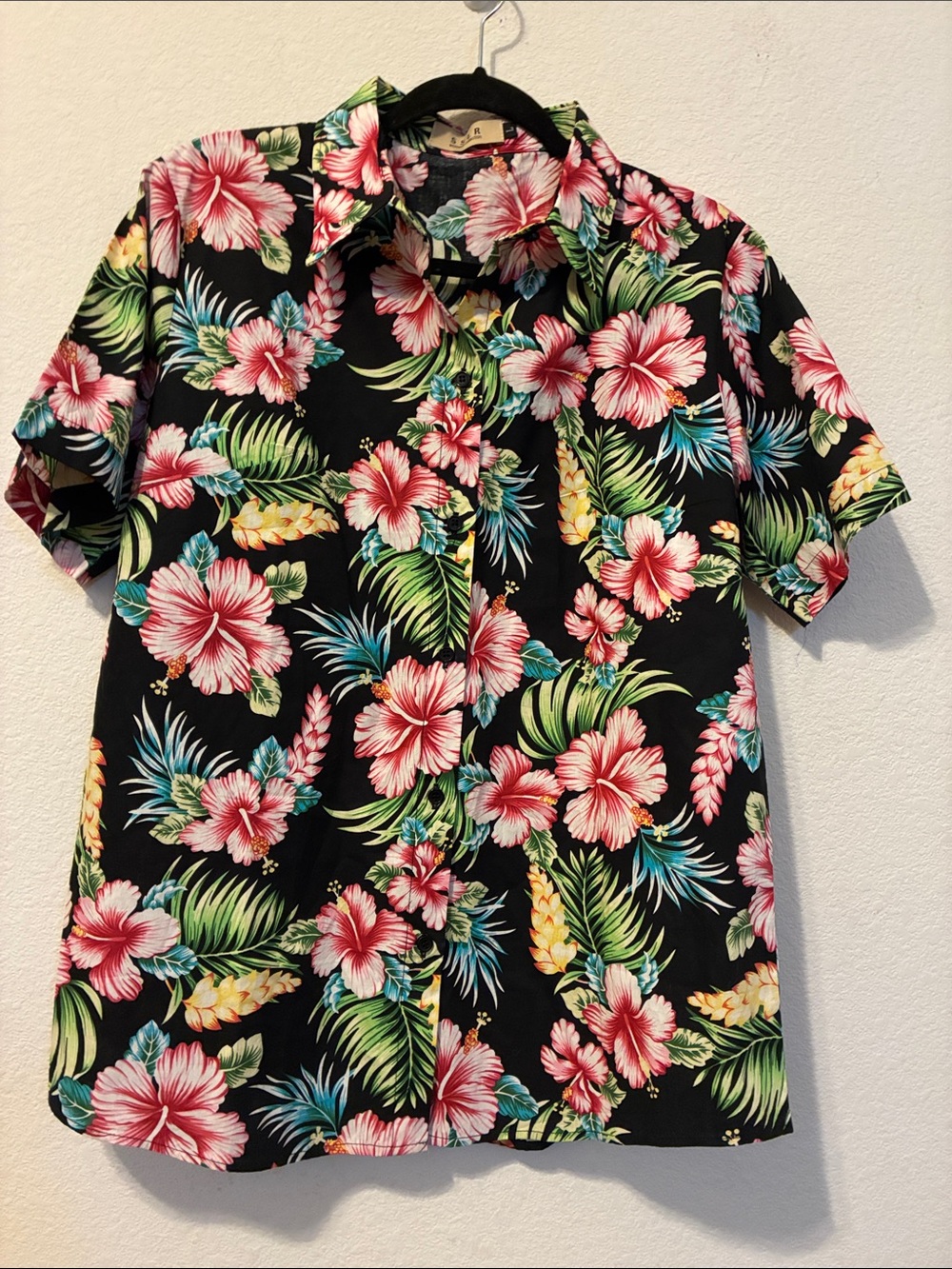 SSLR Women’s collection Floral Hawaiian Shirt - Red & Green Tropical Print L